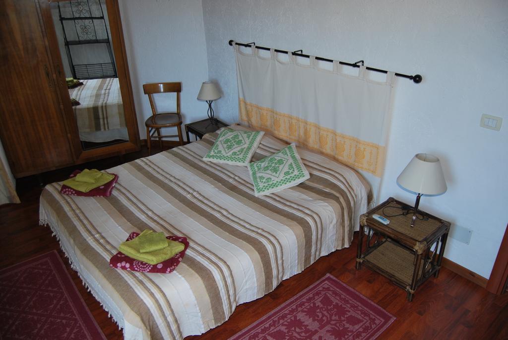 B&B Baddesalighes Bolotana Екстер'єр фото